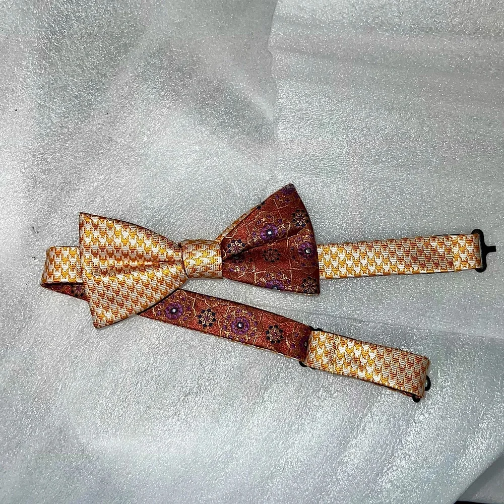 Red & Orange Retro Patterned Small Adjustable Neck Tie One Size - Picture 5 of 10